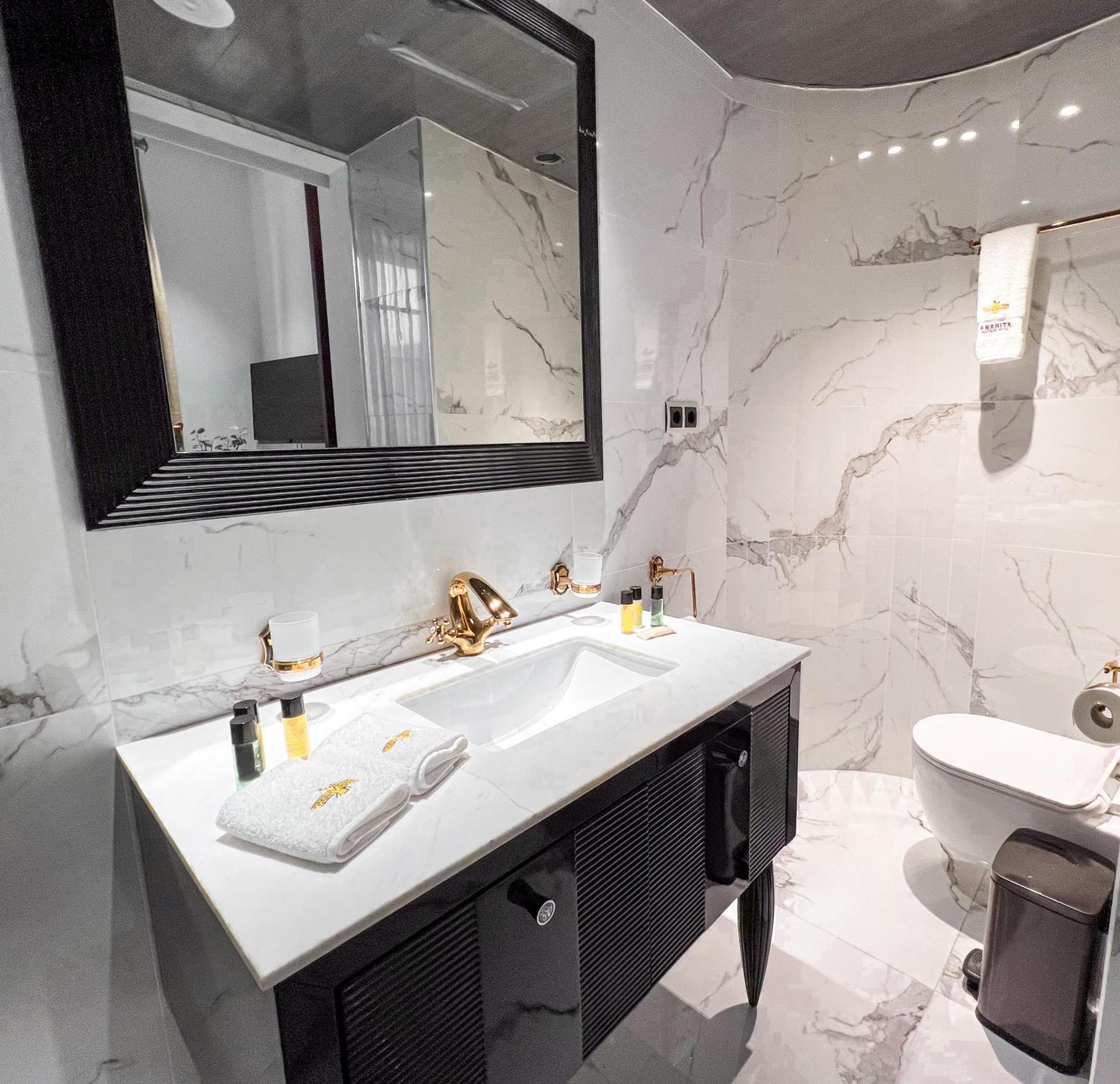 Anahita Boutique Hotel マラガ エクステリア 写真